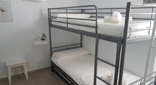 Suncity Flat Pinzón, Забронировать Отель Малага Коста-дель-Соль, рядом с Музей Кармен Тиссен