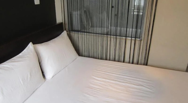 Three Top Hotel