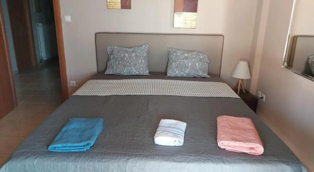 Airport Friendly House 1, Забронировать Отель Отели Спата - Артемида с парковкой, Парковка