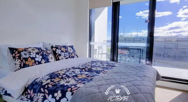 All Heart & Sol - 2bd 1bth Apt steps from the CBD, Забронировать Отель Канберра Австралийская столичная территория, рядом с Парк Commonwealth