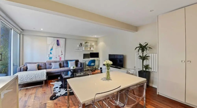 Апартаменты Chic High-end 1BD Flat - Near Borough Market!