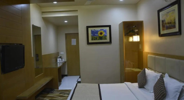 Номер Standard Hotel Surya Executive