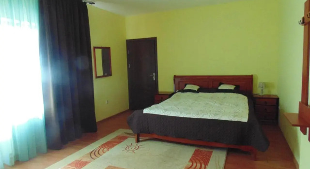 Pensiunea Casa Benko, Rezerwuj Hotel Bacau Carpathians - Romania