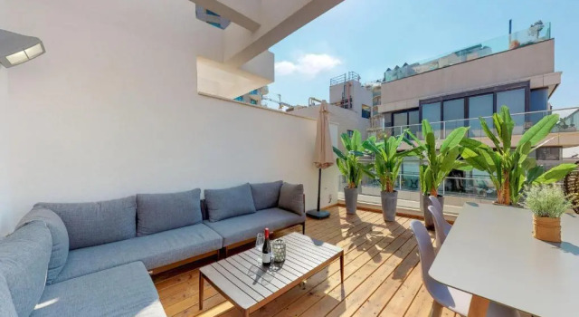 Апартаменты Spacious 1BR w Panoramic Sea View by Sea N Rent