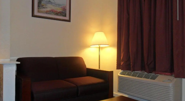 Номер Standard Luxury Inn & Suites
