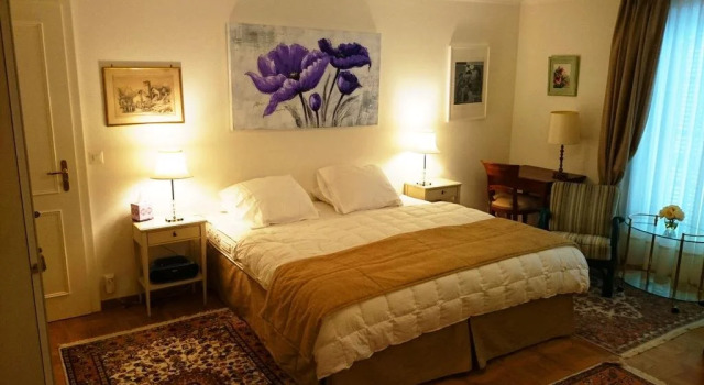 Le Lierre B&B, Rezerwuj Bed and Breakfast Hotele w Vaud z basenem, Basen