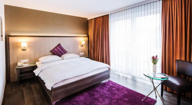 Одноместный номер Superior Hotel Plaza