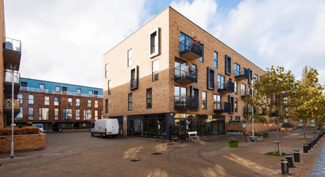 Panoramic Victoria Park Home close to Stratford, Забронировать Дом для отпуска Коттеджи Большого Лондона, Коттедж