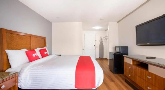 Номер Premium Hotel Palmdale - Antelope Valley