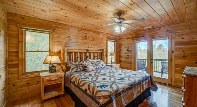 Mountain Bear Lodge by Escape to Blue Ridge, Rezerwuj Hotel Blue Ridge Georgia