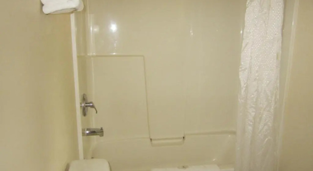 Четырёхместный номер Standard Clearwater Country Inn