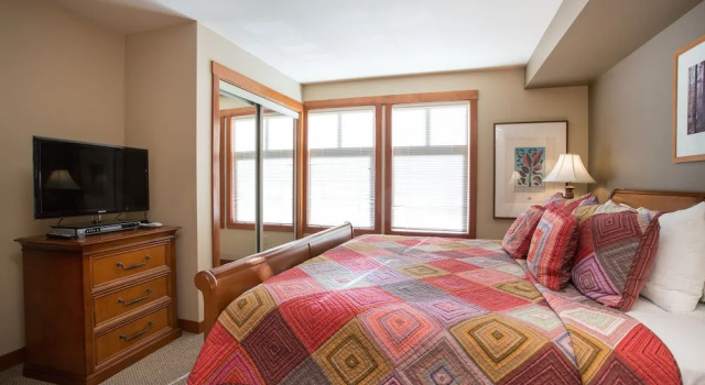 1202 - Two Bedroom Standard Eagle Springs West 2 Condo by RedAwning, Varaa Huoneisto Solitude 