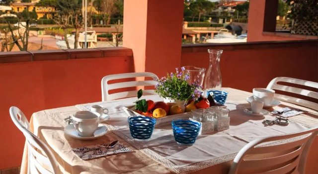 Семейные апартаменты с видом на озеро Bellasirmione - Acquachiara