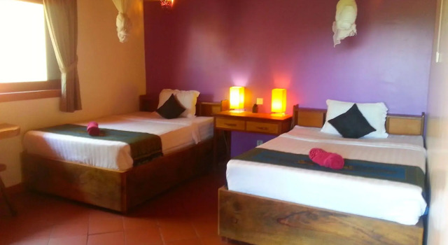 Tara Lodge, Rezerwuj Hotel Hotele w Kep z parkingiem, Parking