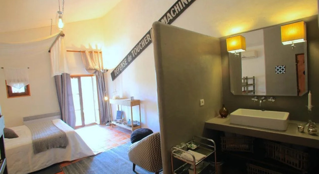 Mas de la Regalade, Rezervovat Hotel Hotely v Luberon s parkováním, Parkování