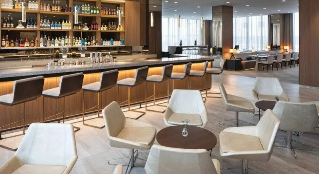 Двухместный люкс AC Hotel by Marriott Bloomington Mall of America