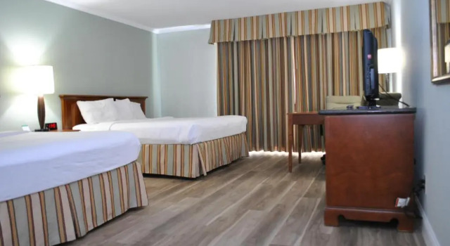 Четырёхместный номер Superior Hotel Piccadilly