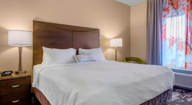 Номер Standard Fairfield Inn & Suites by Marriott Slippery Rock