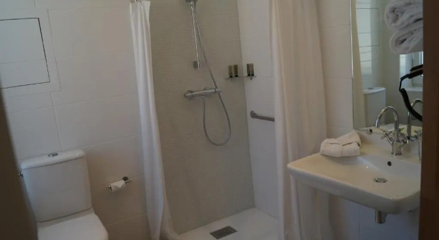 Номер Standard Logis hotel du Rhône