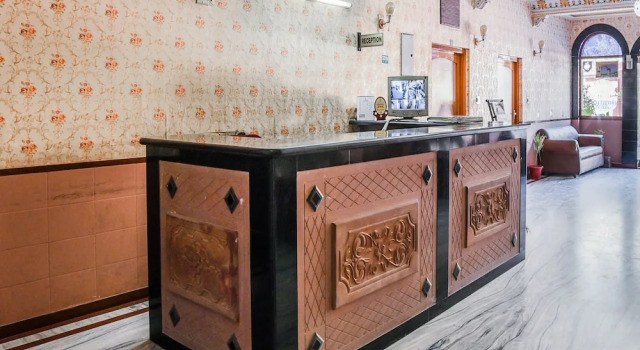 OYO 19527 Hotel Babu Heritage