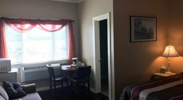 Standard Doppel Zimmer mit Seeblick Beachcomber Inn