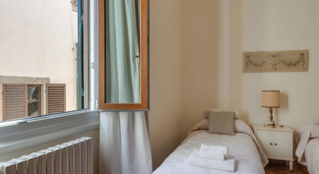 Pandolfini 13 Casa Rima, Забронировать Отель Флоренция Тоскана, рядом с Дом Буонаротти