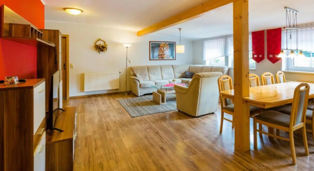 Кровать в общем номере Hotel & Ferienwohnungen Bohlenblick