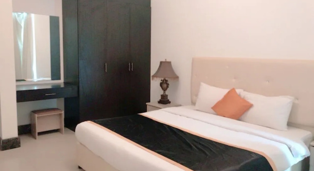 Stout Apartments, Book Apartment Hotels in Capital Governorate with Parking, Parking