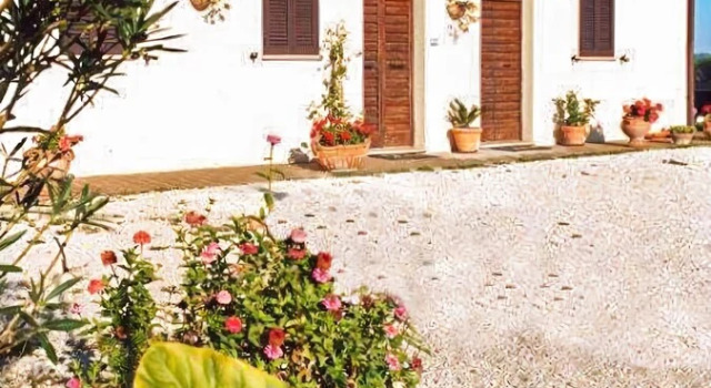 The Cornflower Apartment in a Farmhouse, Book Lejlighed Hoteller i centrum af Montefalco, hoteller i centrum af Montefalco