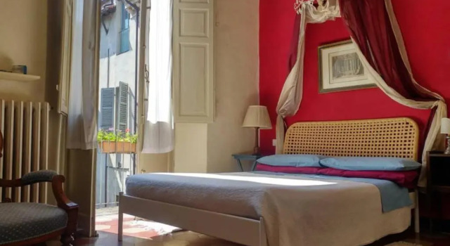 Cozy apartment in Palazzo Malaspina, Rezerwuj Apartament Piacenza 