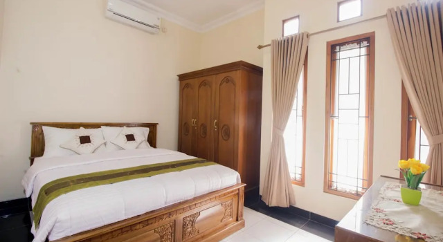 Joy House by NGINAP, Rezervovat Hotel 3hvězdičkové hotely v Yogyakarta Province, 3*