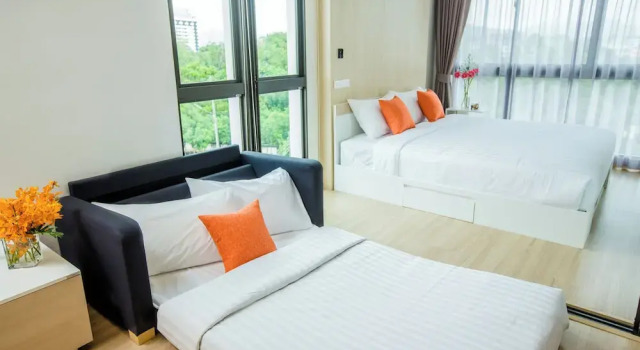 Трёхместный номер Deluxe с балконом Connext Residence Phuket