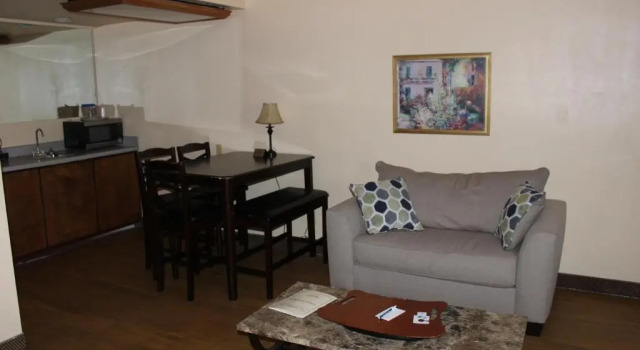Suite Quality Inn