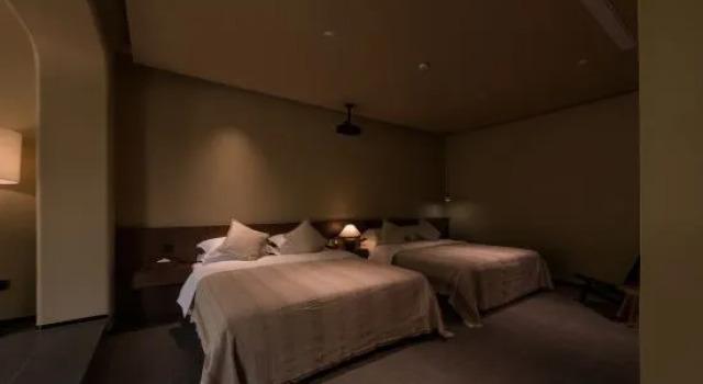 Люкс Dunhuang West Desert · Wild Luxury Resort B&B