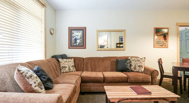 Sunstone #126 2 Bedroom Condo by RedAwning
