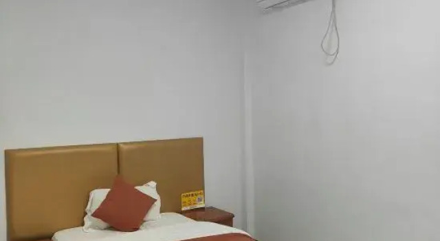Люкс Deluxe Wuhua Yongyi Business Hotel