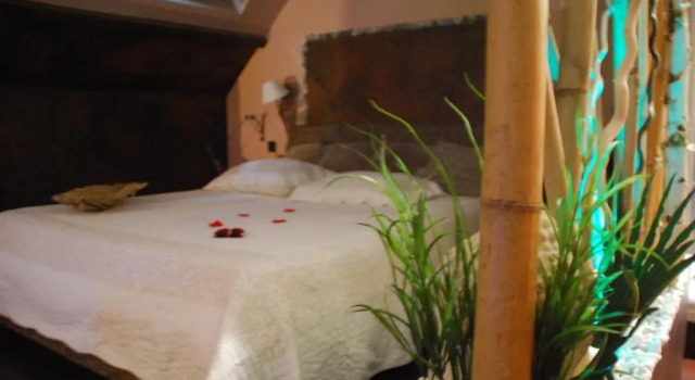 Номер Superior secret d une nuit chambres d hotes ,hotel ,a vicq prės de onnaing,avec piscine