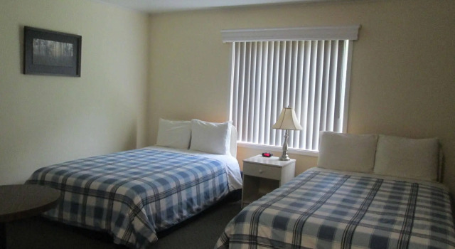 Edgewater Motel & Campground