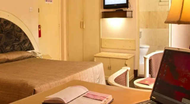 Полулюкс Hotel Marshyangdi