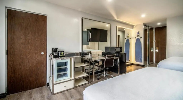Четырёхместный номер Standard Hotel Calle Joaquin - San Luis Obispo