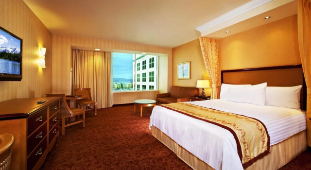 South Point Hotel, Casino, and Spa