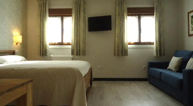 Apartamentos Sierra del Oso, Забронировать Отель Отели в центре Потес, в центре