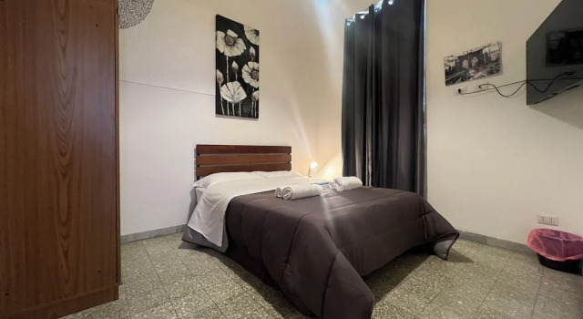 Basic Double room Freedom Traveller Hostel