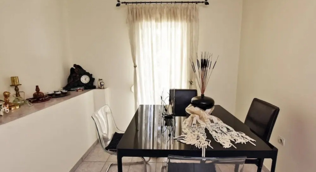 Demi Maisonette, Забронировать Отель Криопиги Кассандра