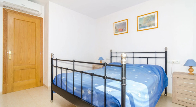 Calandrella, Book Hotel El Estanyol Majorca