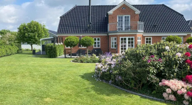 5 Star Holiday Home in Haderslev, Rezerwuj Dom wakacyjny Hotele w Sønderjylland z parkingiem, Parking