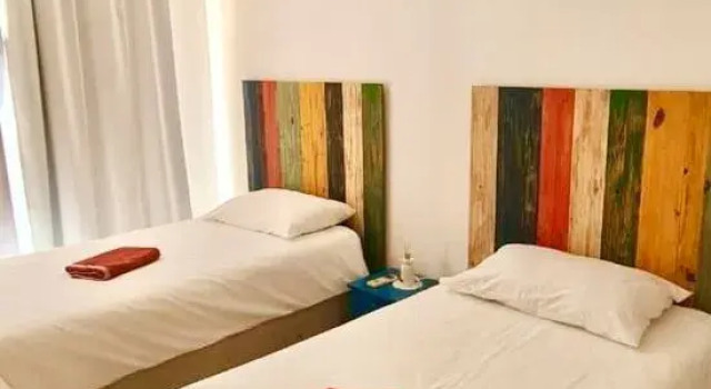 Апартаменты Apartment 5 Mins Walk To The Beach