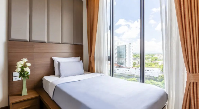 Люкс с 2 комнатами с балконом и с видом на город Anta Residence Self-sevice apartment