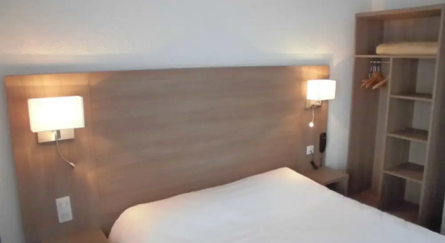 Номер Comfort CitHôtel Le Quai 9