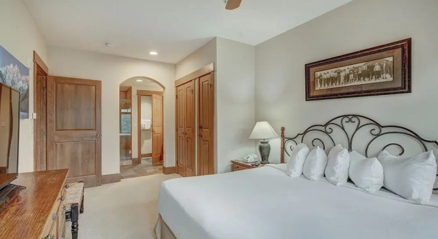 Luxurious 2 Br In River Run Village Featuring Ski In Ski-out, No Cleaning Fees 2 Bedroom Condo by RedAwning